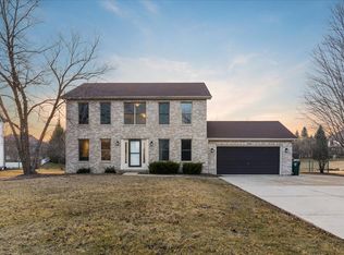 1294 Hunters Rdg E, Hoffman Estates, IL 60192