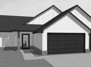 918 N Speyside Cir, Andover, KS 67002