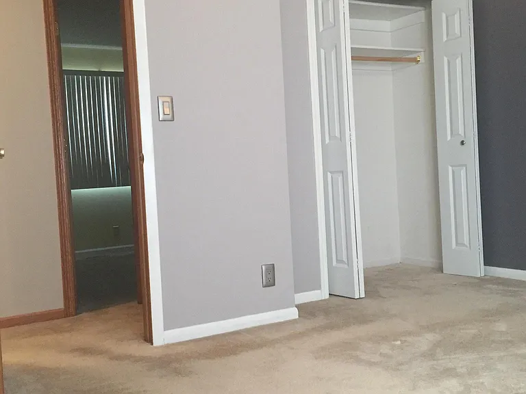 2815 Drake St — Photo 9