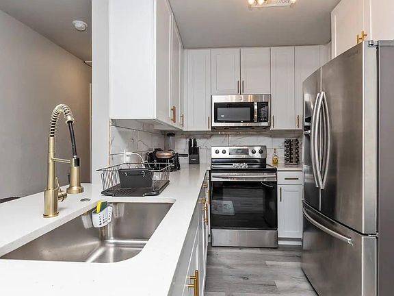 5th image of 525 Avenue I