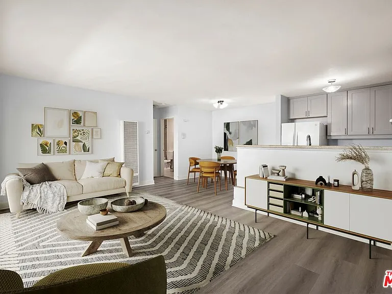 18530 Hatteras St #115 — Photo 1
