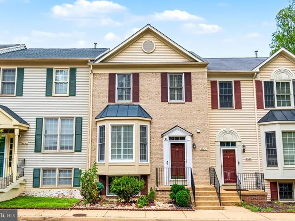 9681 Dutchman Dr, Lorton, VA 22079