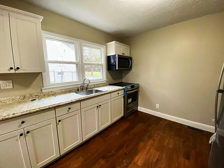1803 Churchville Ave #A — Photo 8