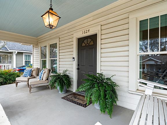 5th image of 1624 Woodfern Dr