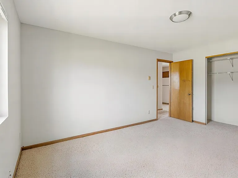 16 W Klubertanz Dr — Photo 26