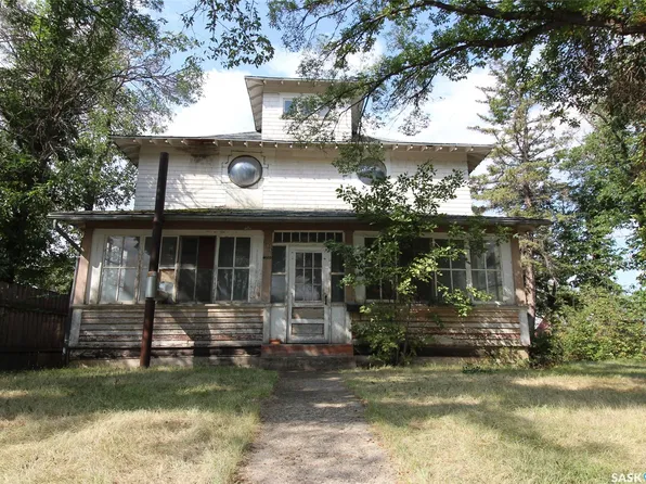 395 2nd Street W, Shaunavon, SK S0N 2M0