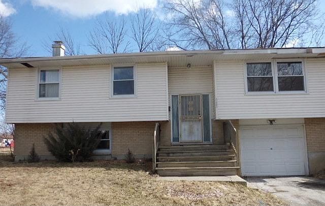 1st image of 17003 Locust Dr