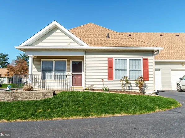 57 Avenrowe Ct #71, Fairless Hills, PA 19030