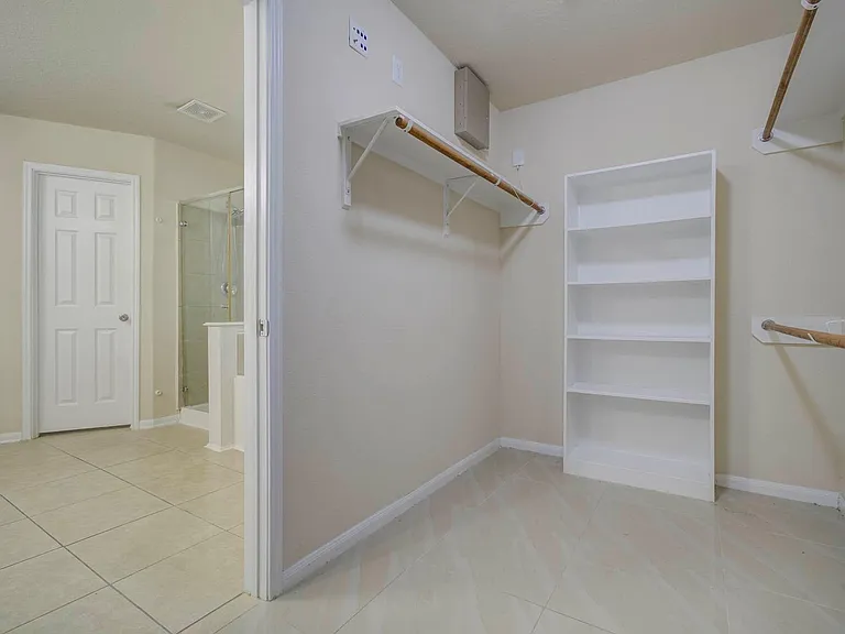 15115 Russet Bend Ln — Photo 40
