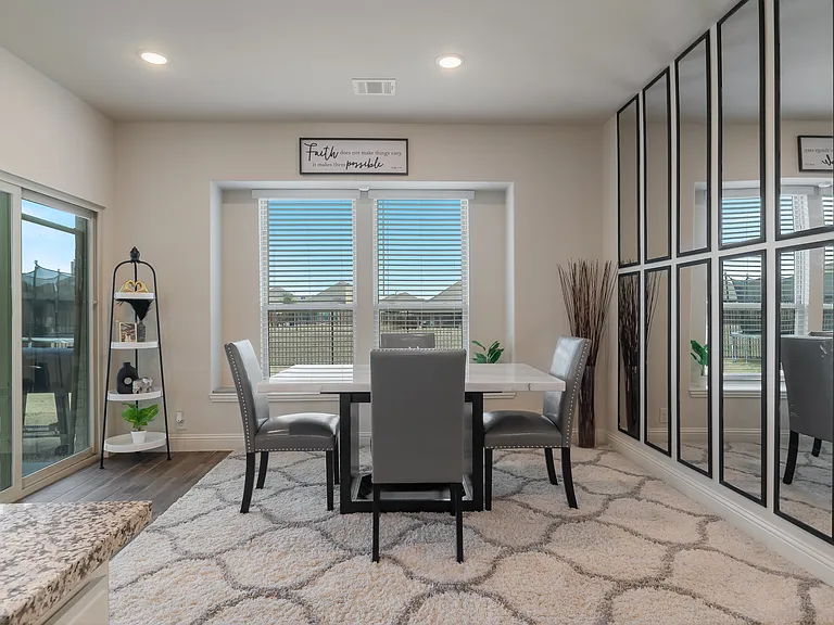 3825 Honey Grove Dr — Photo 17