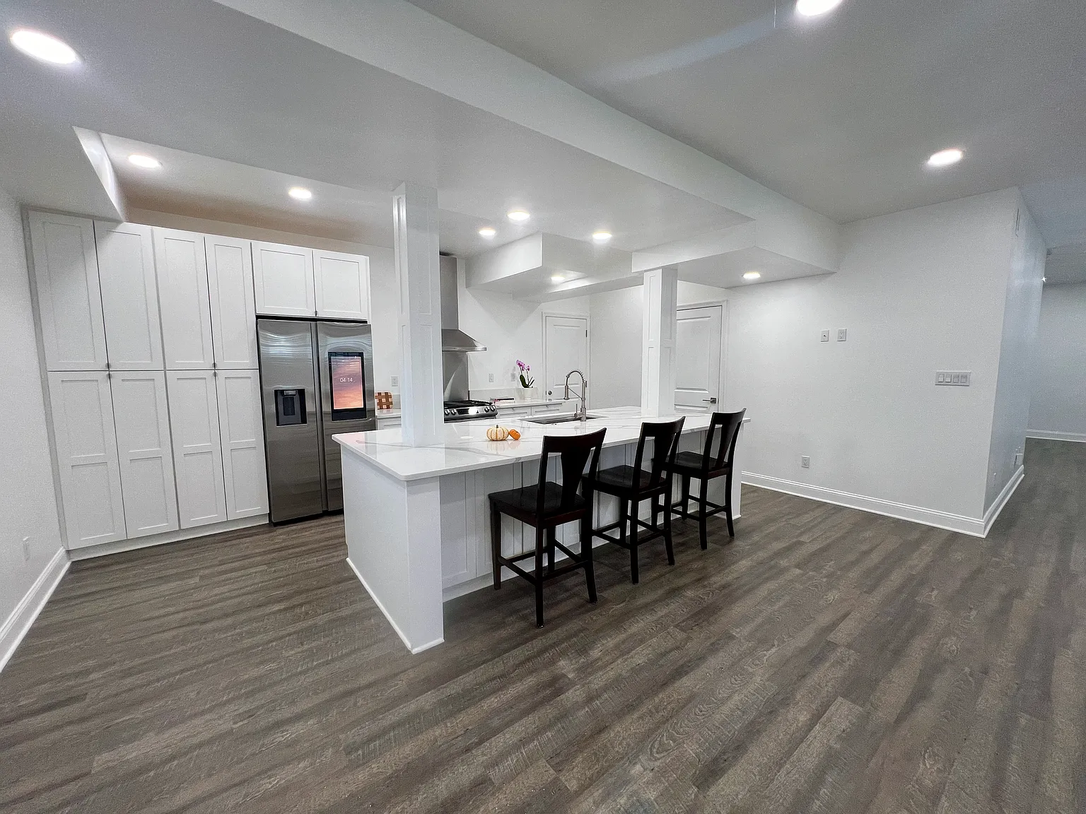1 bed, 860 sqft, $2,250 — Photo 1