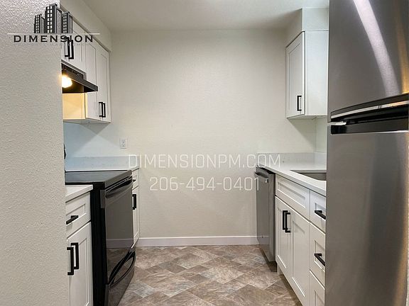 5th image of 5725 Auburn Way S #107