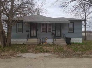 504-506 Maynard Ave, Waterloo, IA 50701