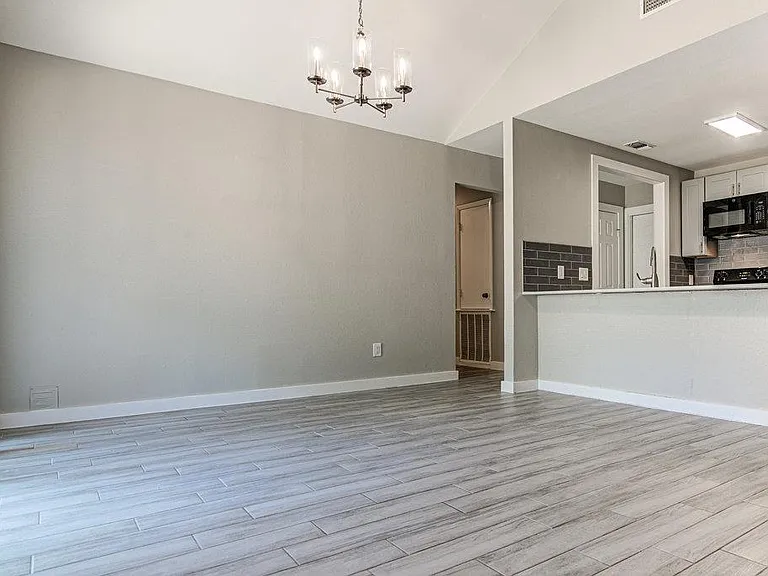 1603 Dale Cv #A — Photo 6
