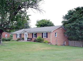 76 Estes Dr, Lancaster, KY 40444