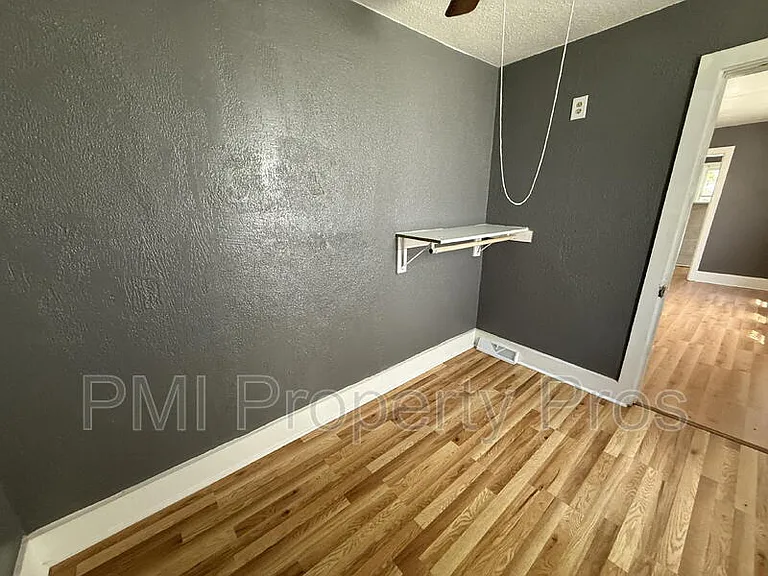 2630 N 24th St — Photo 18