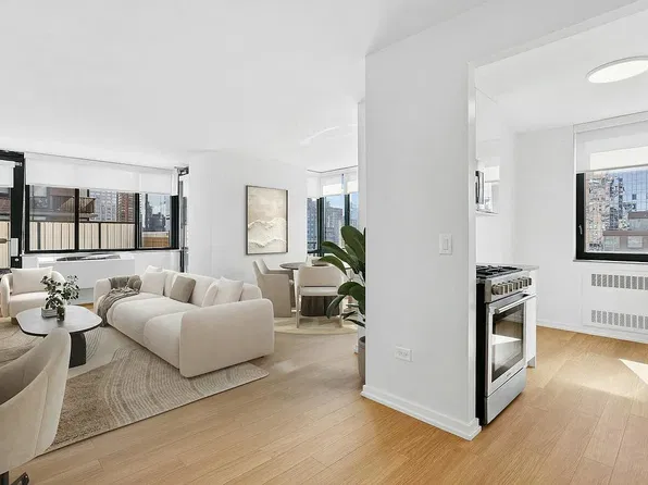 75 W End Ave, New York, NY