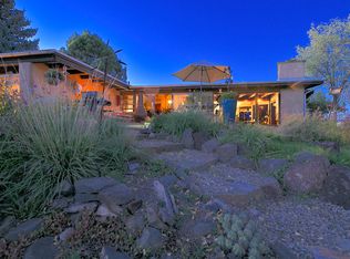 3 Culebra Rd, Taos, NM 87571