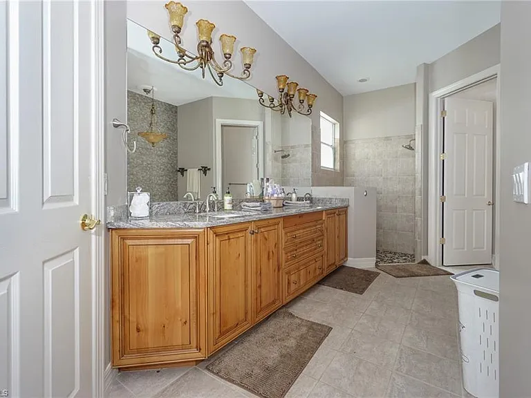 4248 Kensington High St — Photo 8
