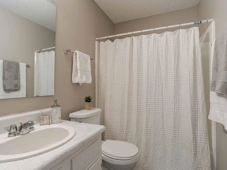 Gable Oaks Apartment Homes — Photo 12