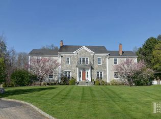 31 Deacons Way, New Canaan, CT 06840