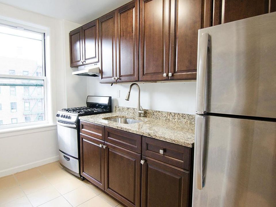 2nd image of 3432 91st St APT D31