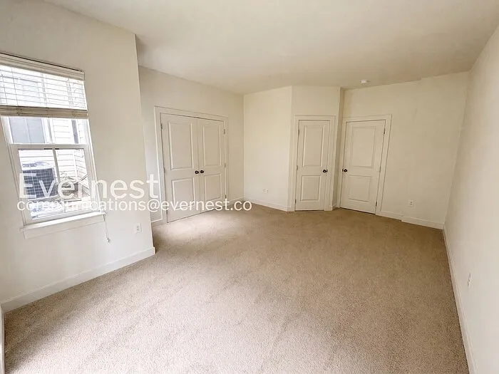 212 Shamrock Dr — Photo 8