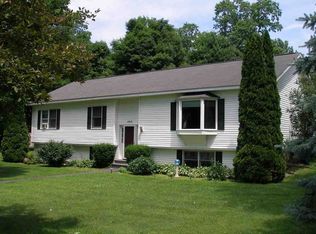 2926 River Rd, Melrose, NY 12121