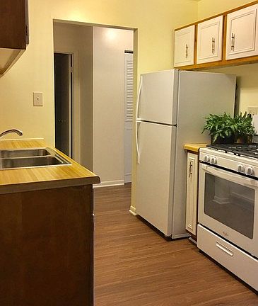 4th image of 8923 Knight Ave APT 315