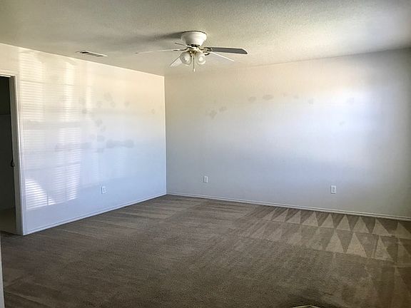 5th image of 2812 Leroy Cir APT B