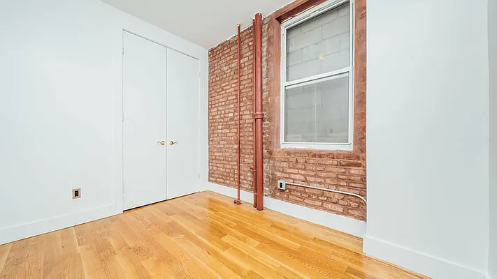 Rented by Nooklyn NYC LLC | media 51