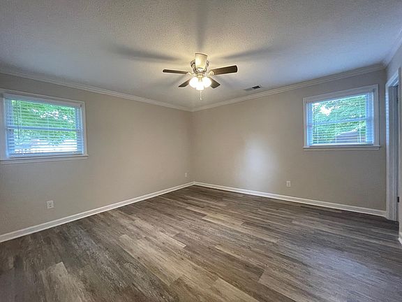 2nd image of 1811 E Tannehill Dr