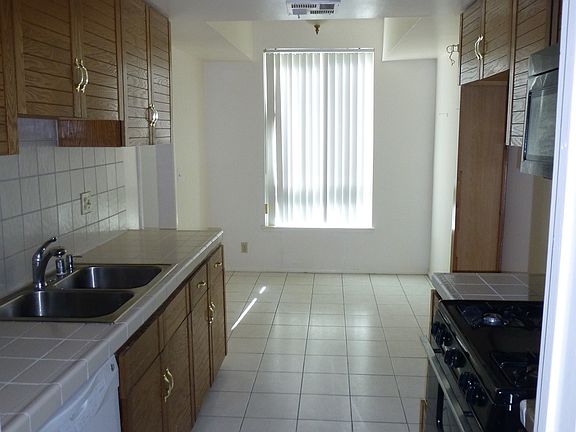 Light and Bright Kitchen with new S.S Appliances