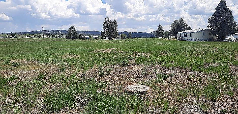 2nd image of 10 Honey View Dr