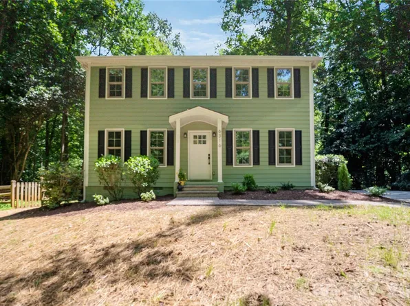 6316 Grove Park Blvd, Charlotte, NC 28215