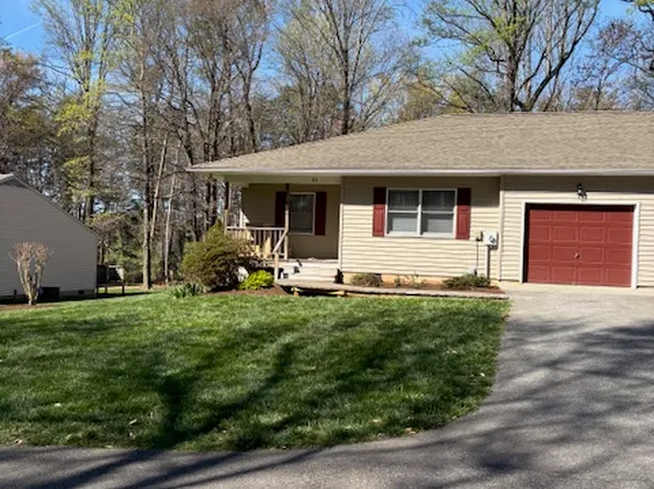 63 Poplar Court Ln, Glade Hill, VA 24092