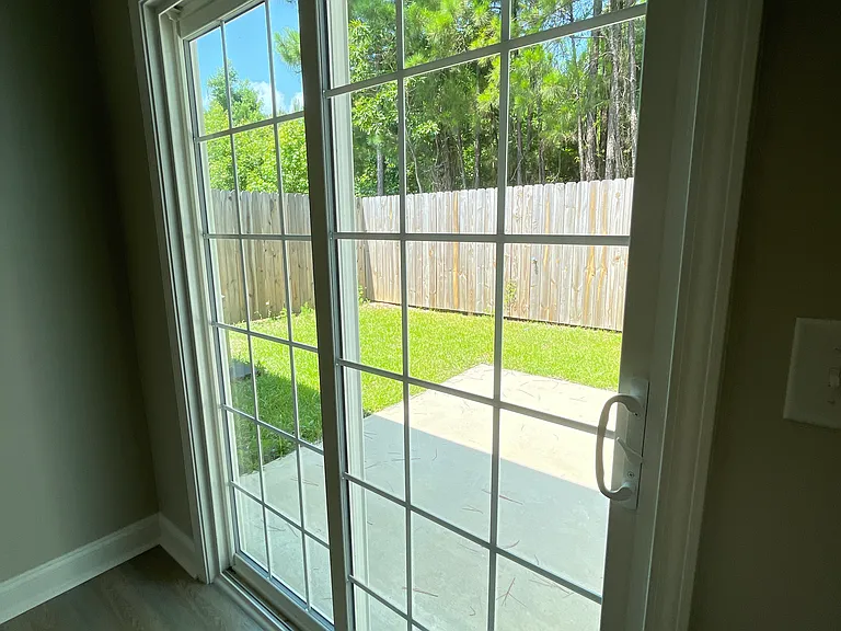 3232 Pleasant Valley Cir — Photo 10
