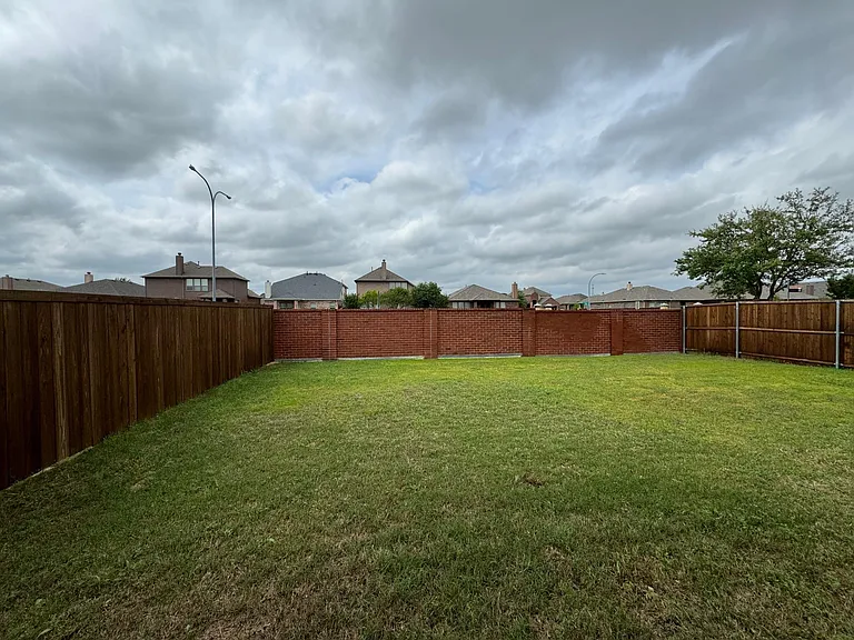 2361 Half Moon Bay Ln — Photo 13