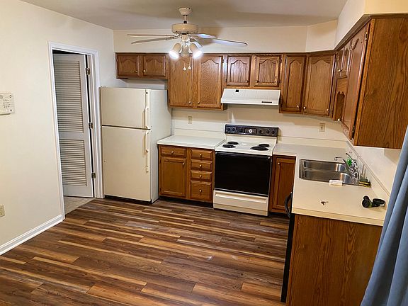 2nd image of 171 Farrell Ln