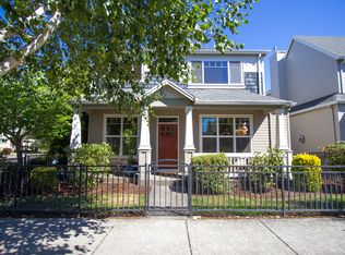 6109 NE Chestnut St, Hillsboro, OR 97124