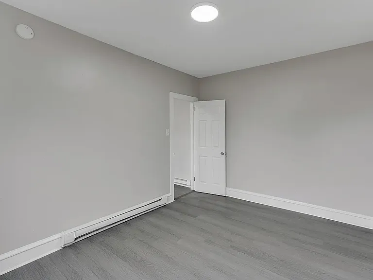 4825 N Camac St #103 — Photo 7