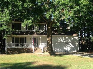 101 Joel Ln, Yorktown, VA 23692