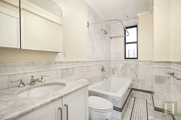 Rented by Halstead Real Estate | media 29