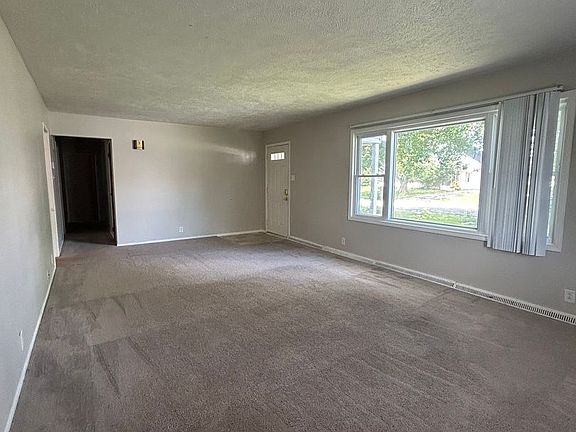 2nd image of 1609 W Stirling Dr