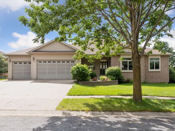 151 Sunwood Valley Ln, River Falls, WI 54022