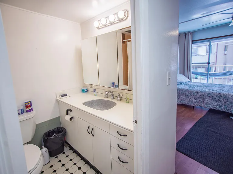 1804 Ala Moana Blvd #3B — Photo 11
