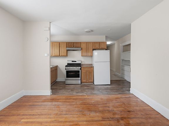 2nd image of 735 Union St #1L