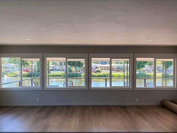 4th image of 292 Lakeview Dr
