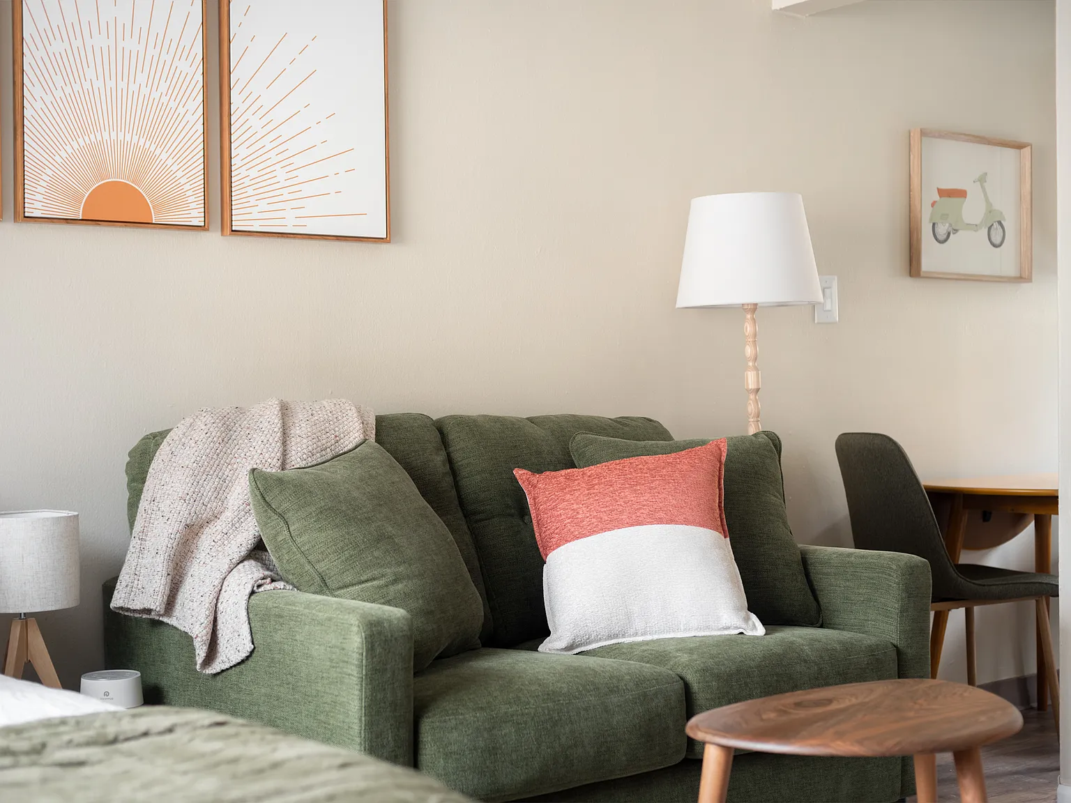 1 bed, $2,000 — Photo 1