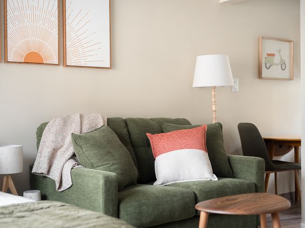 (undisclosed Address)